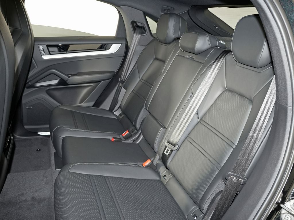 2026 Porsche Cayenne Coupe