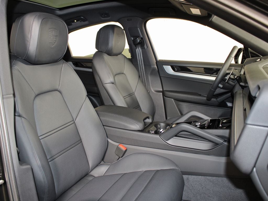 2026 Porsche Cayenne Coupe