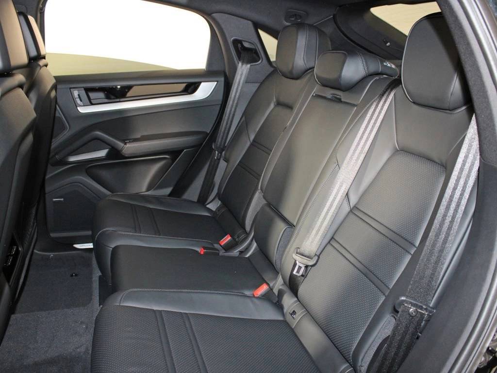 2026 Porsche Cayenne Coupe