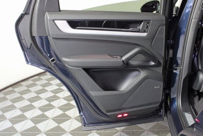 2025 Porsche Cayenne Coupe