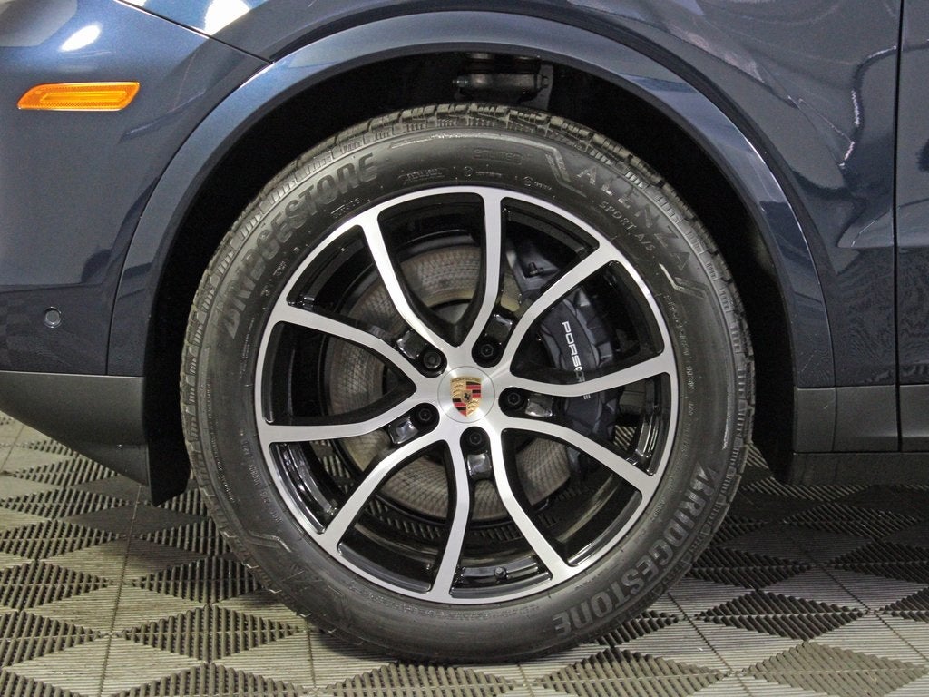 2025 Porsche Cayenne Coupe
