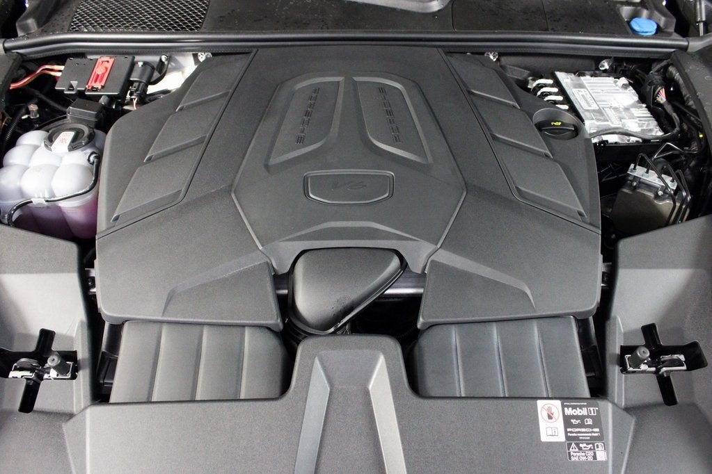 2025 Porsche Cayenne Coupe