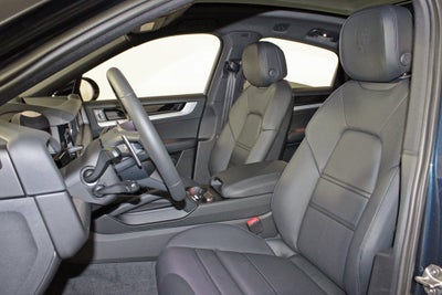 2025 Porsche Cayenne Coupe