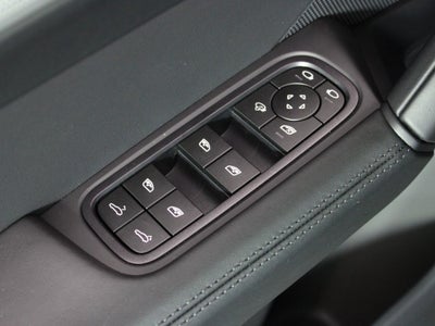 2025 Porsche Cayenne Coupe