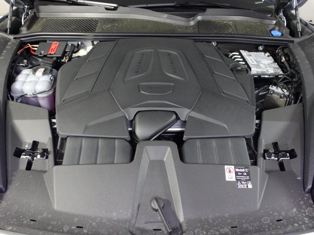 2025 Porsche Cayenne Coupe