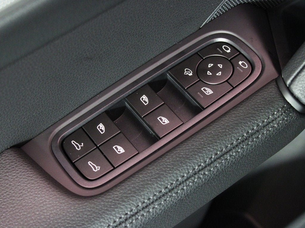 2025 Porsche Cayenne Coupe