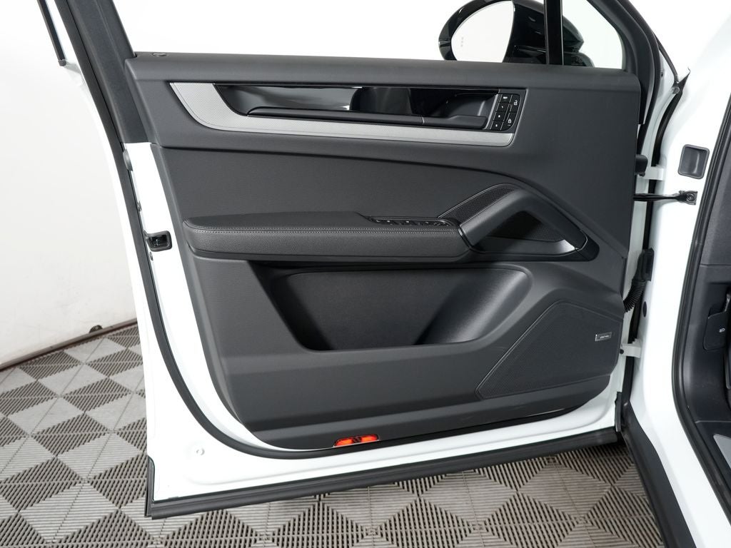 2026 Porsche Cayenne Coupe