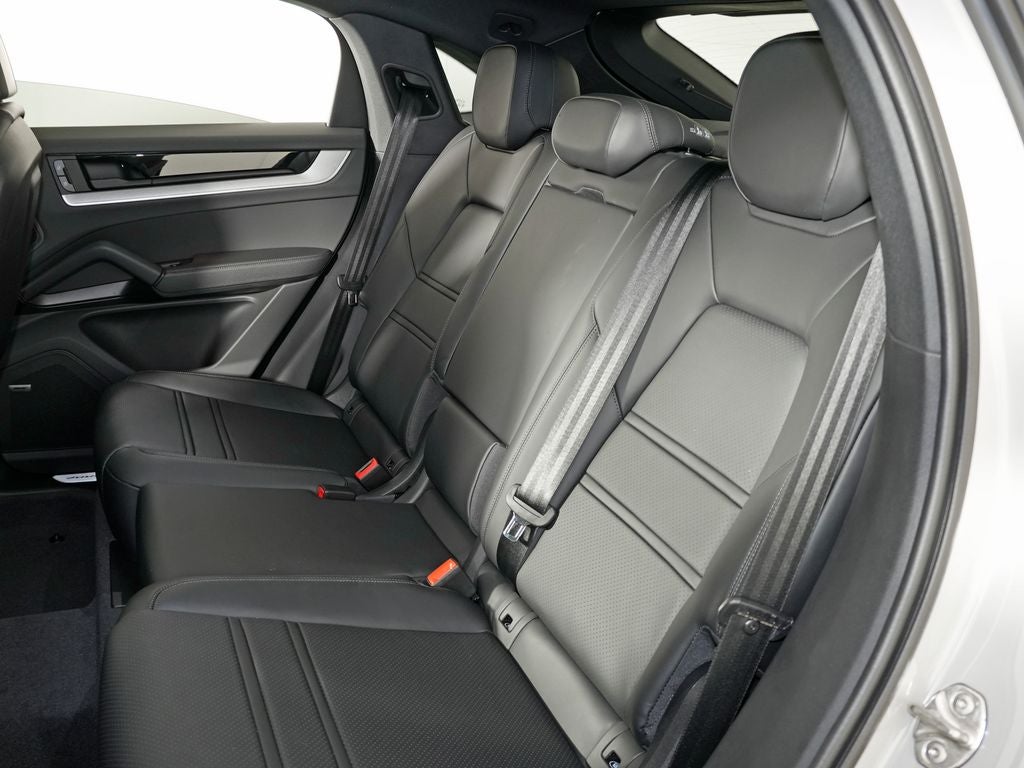 2026 Porsche Cayenne Coupe