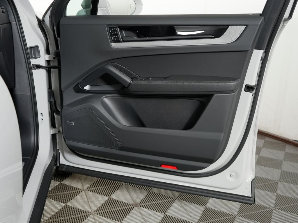 2026 Porsche Cayenne Coupe