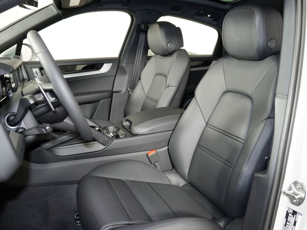 2026 Porsche Cayenne Coupe