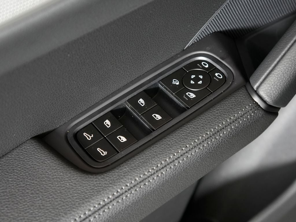 2026 Porsche Cayenne Coupe