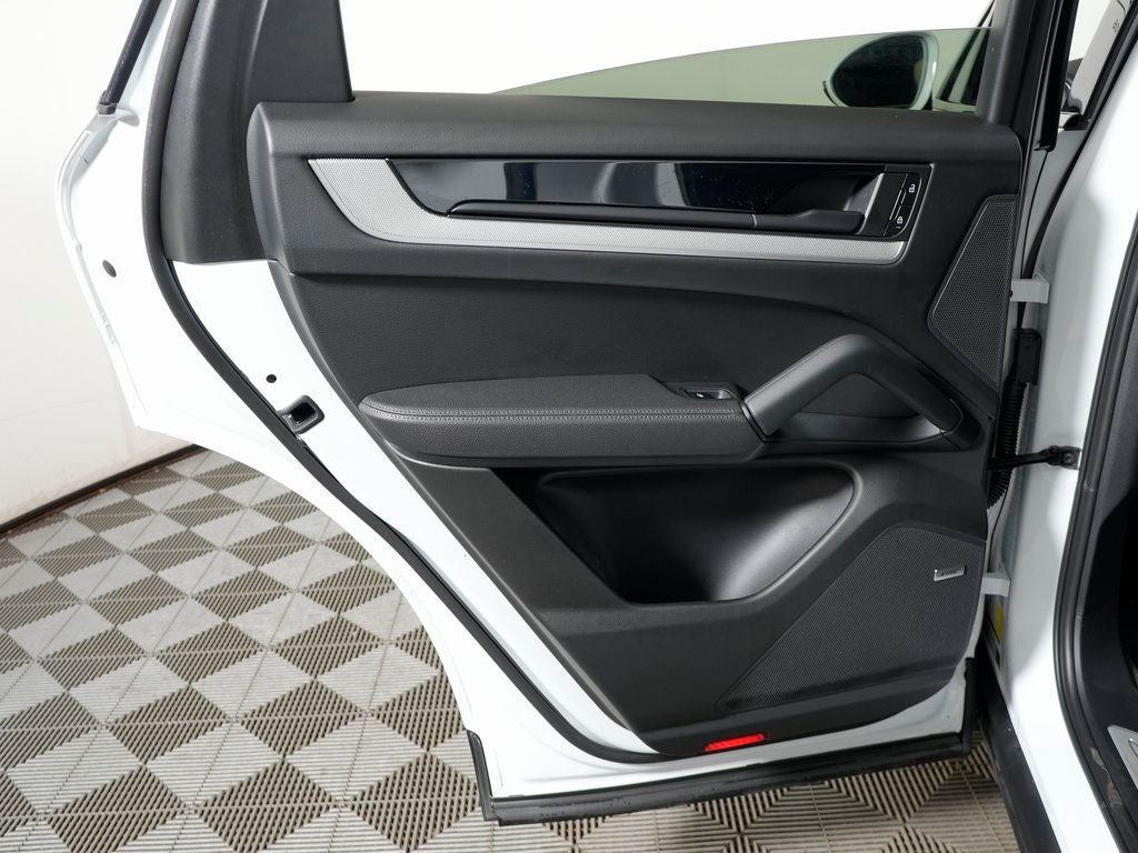 2024 Porsche Cayenne Coupe