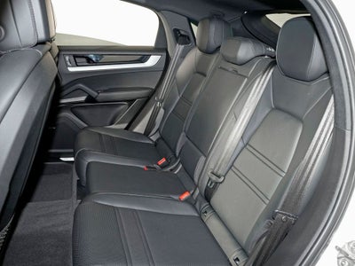 2024 Porsche Cayenne Coupe