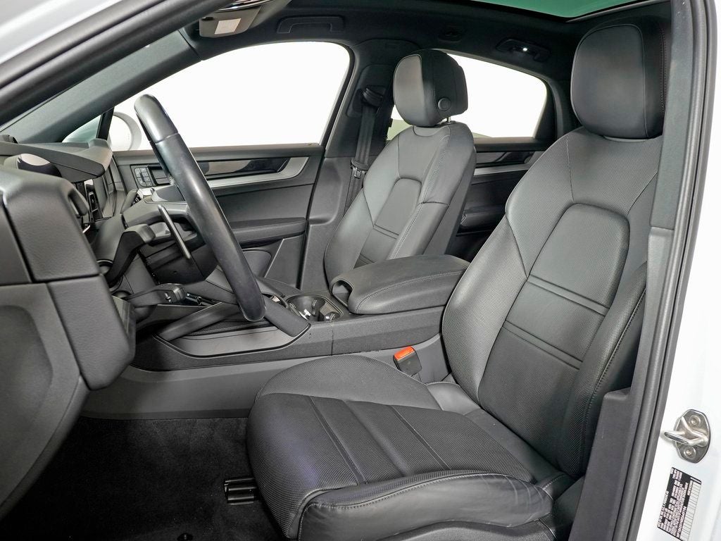 2024 Porsche Cayenne Coupe