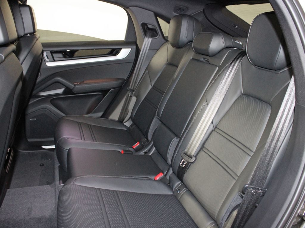 2026 Porsche Cayenne Coupe