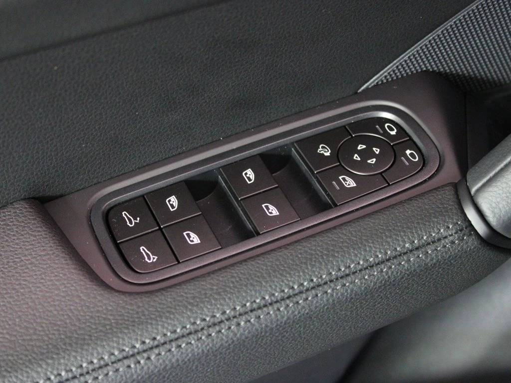 2026 Porsche Cayenne Coupe