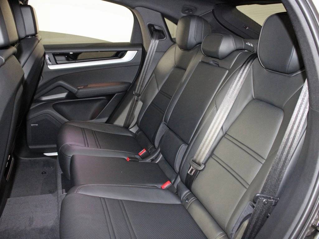 2026 Porsche Cayenne Coupe