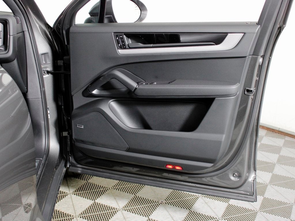 2026 Porsche Cayenne Coupe