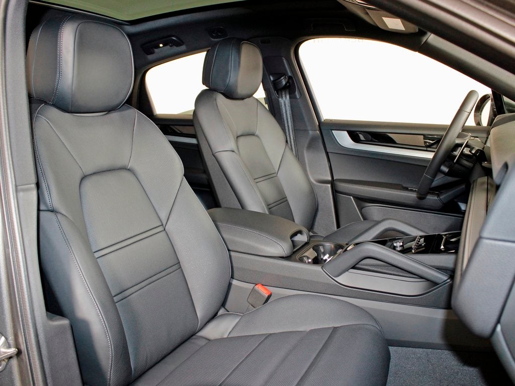 2026 Porsche Cayenne Coupe