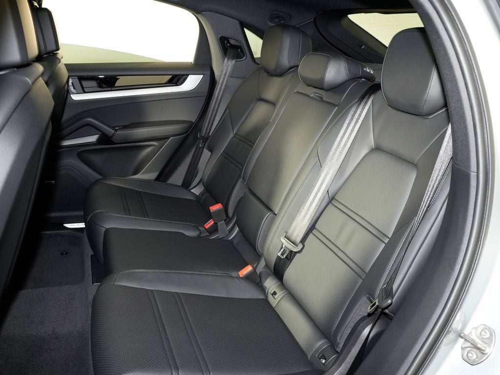 2026 Porsche Cayenne Coupe