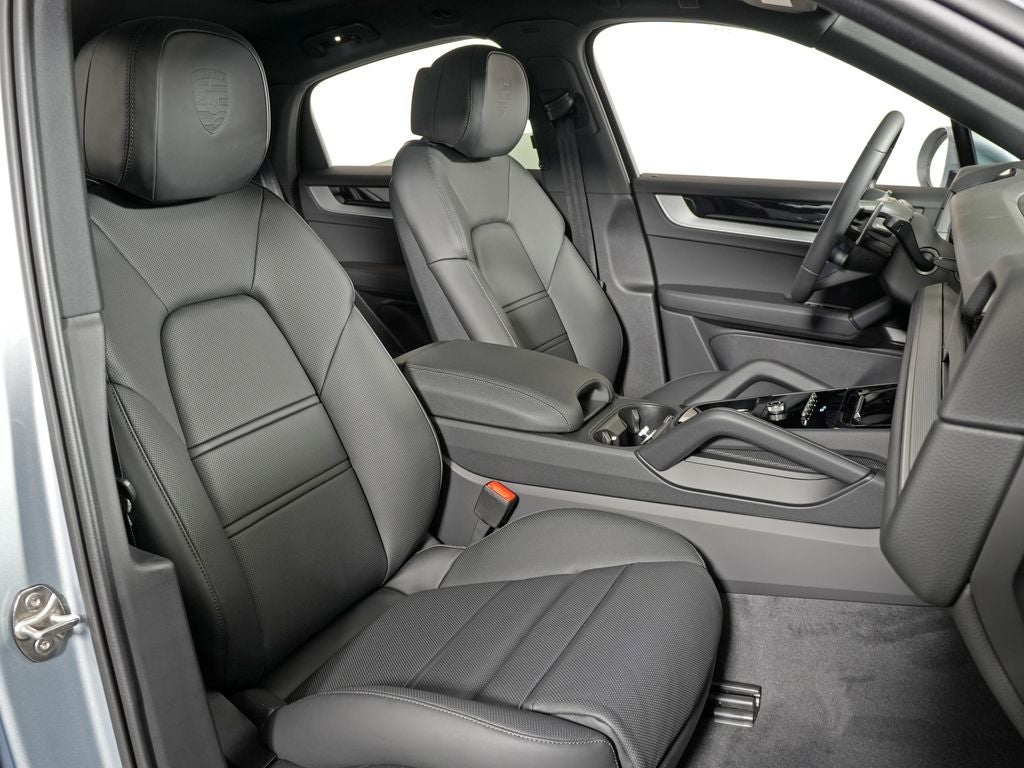 2026 Porsche Cayenne Coupe