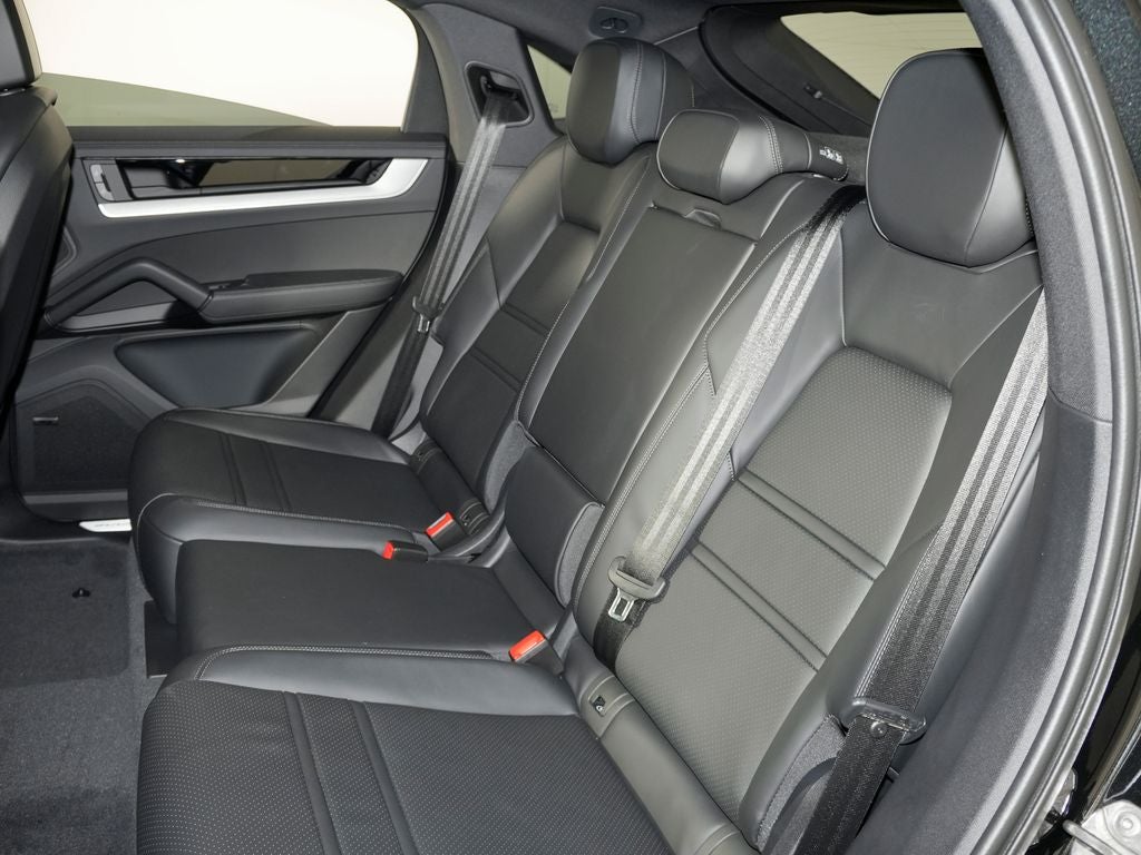 2026 Porsche Cayenne Coupe