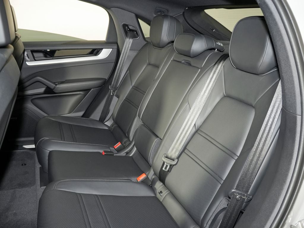 2026 Porsche Cayenne Coupe