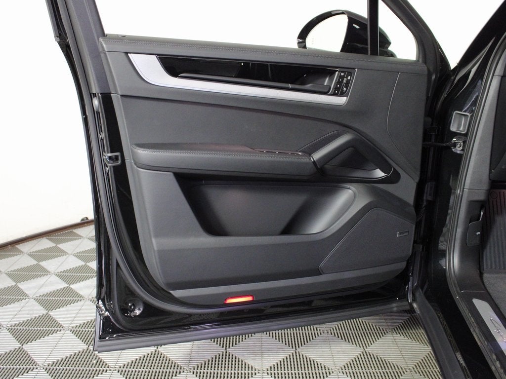 2026 Porsche Cayenne Coupe