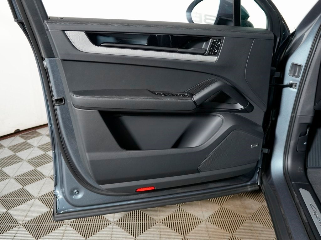 2026 Porsche Cayenne Coupe