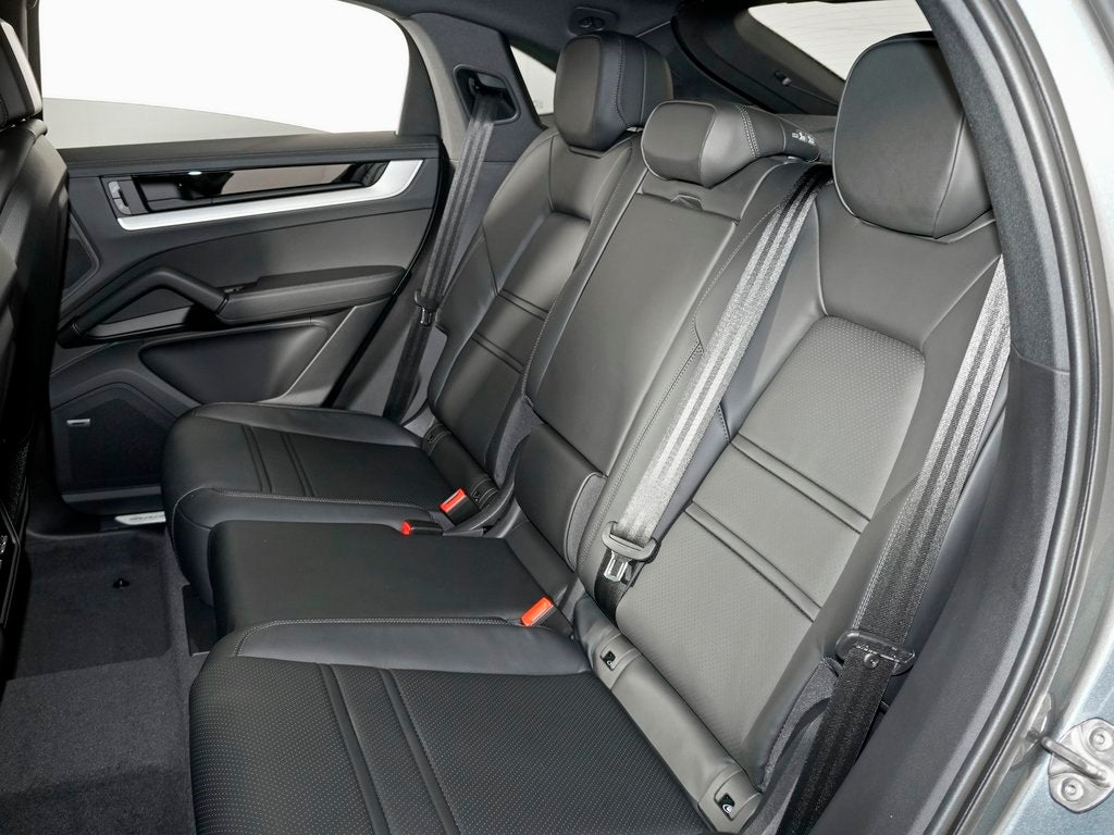 2026 Porsche Cayenne Coupe