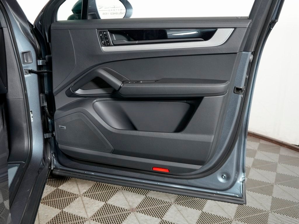 2026 Porsche Cayenne Coupe