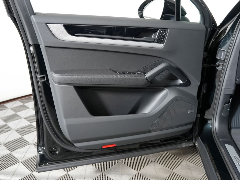 2026 Porsche Cayenne Coupe