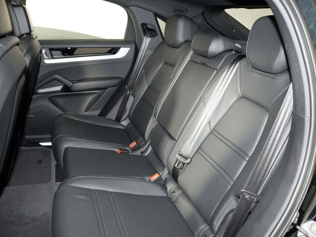 2026 Porsche Cayenne Coupe