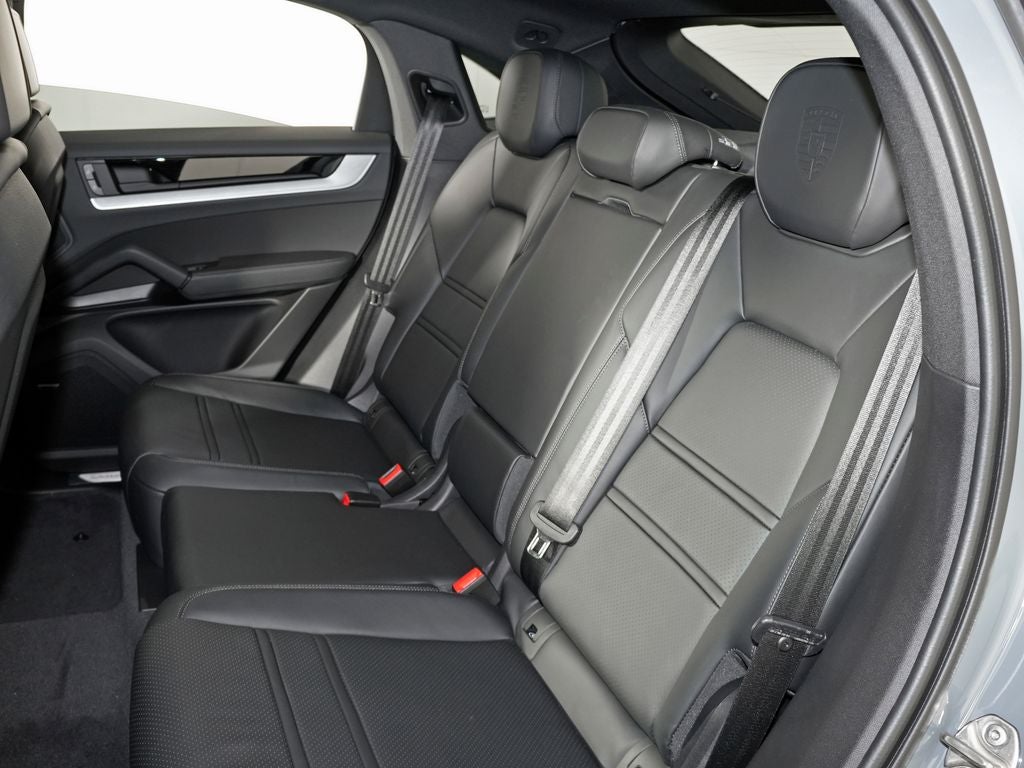 2026 Porsche Cayenne Coupe