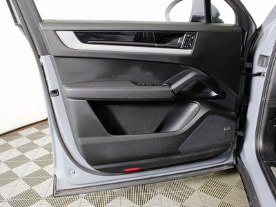 2024 Porsche Cayenne Coupe