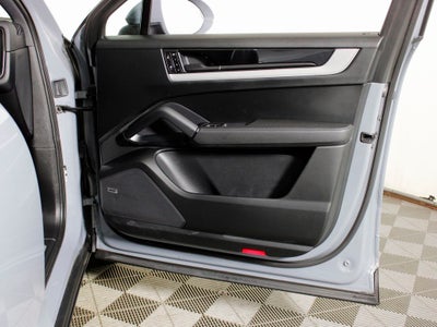 2024 Porsche Cayenne Coupe