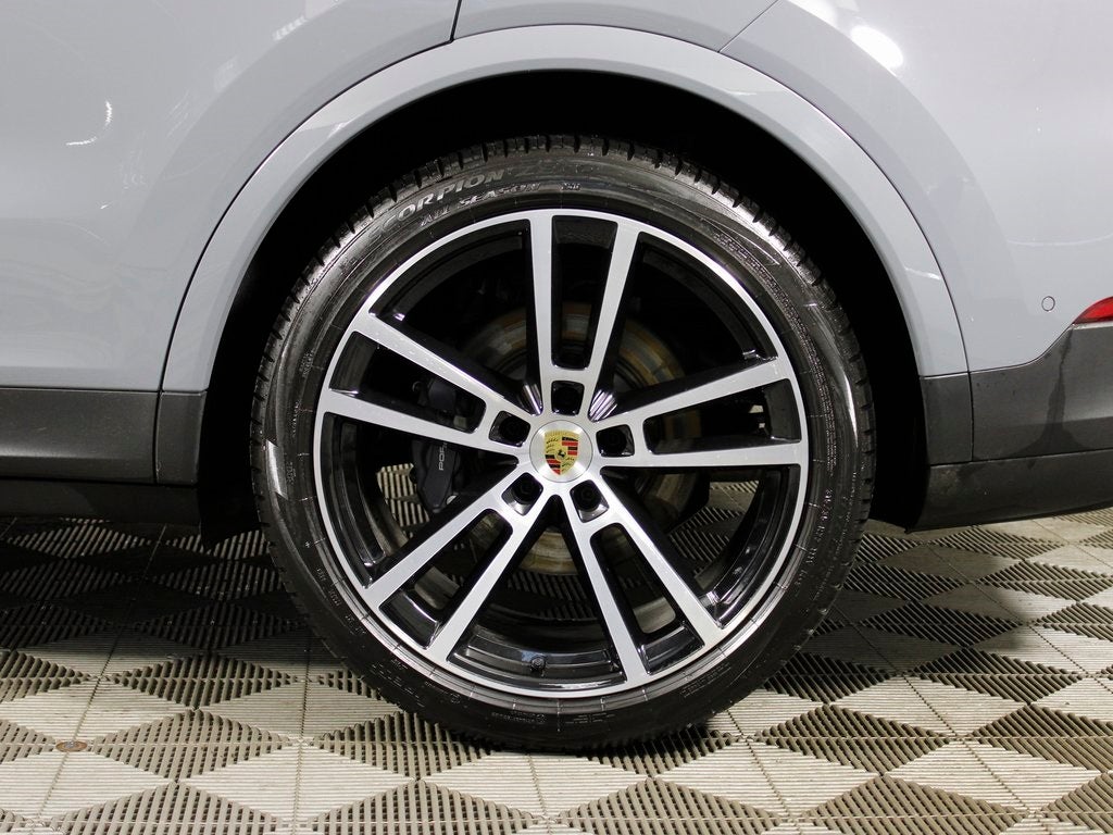 2024 Porsche Cayenne Coupe