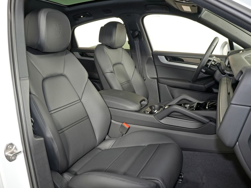 2026 Porsche Cayenne Coupe