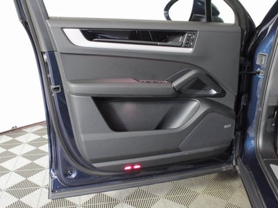 2025 Porsche Cayenne Coupe