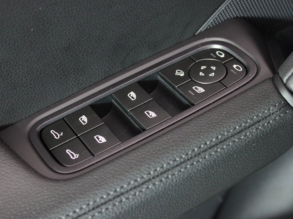 2025 Porsche Cayenne Coupe