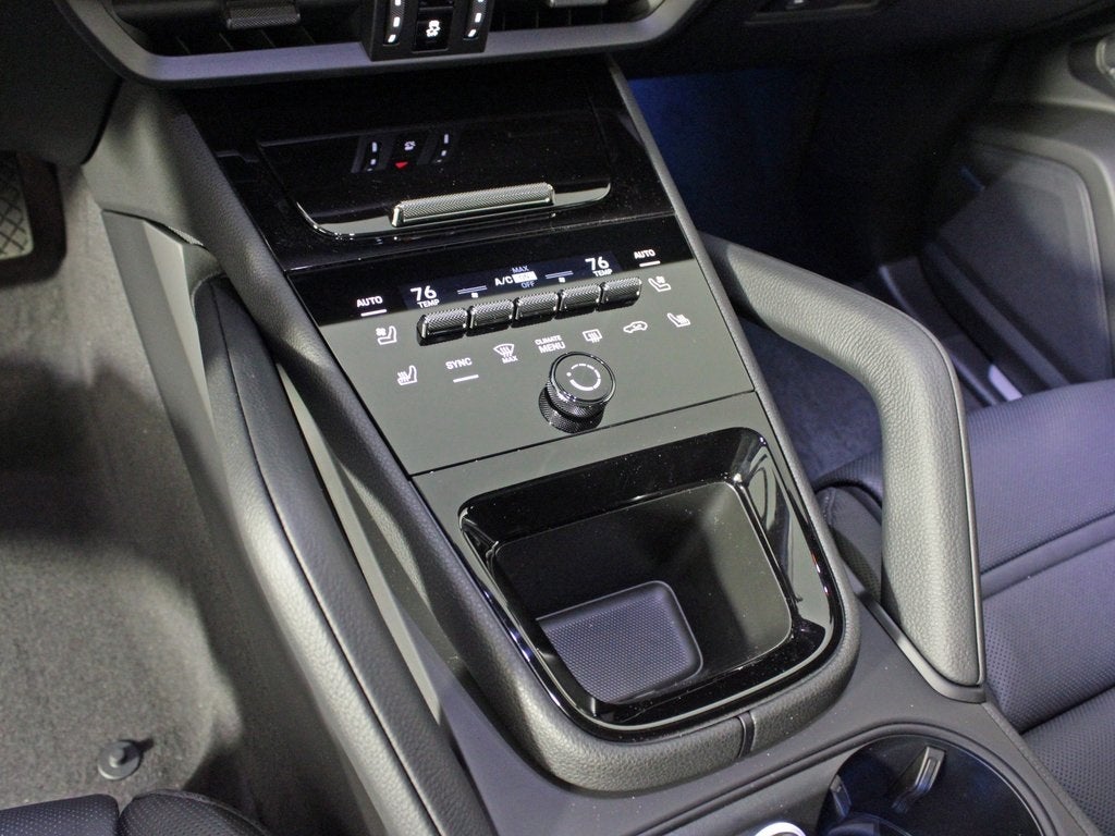 2025 Porsche Cayenne Coupe