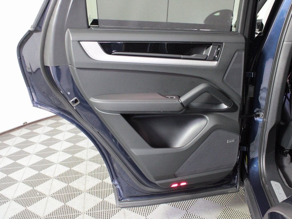 2025 Porsche Cayenne Coupe