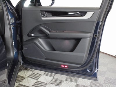 2025 Porsche Cayenne Coupe