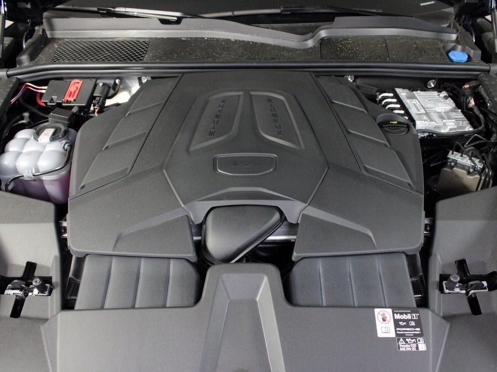 2025 Porsche Cayenne Coupe