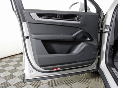 2026 Porsche Cayenne Coupe