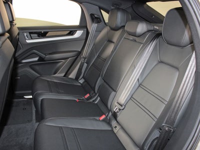 2026 Porsche Cayenne Coupe