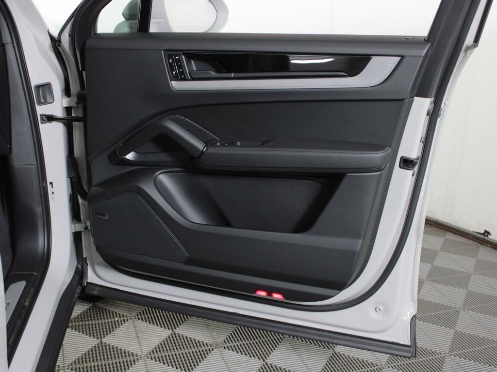 2026 Porsche Cayenne Coupe