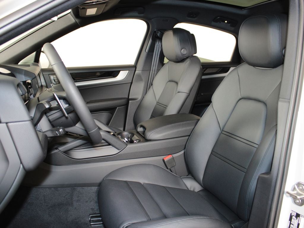 2026 Porsche Cayenne Coupe