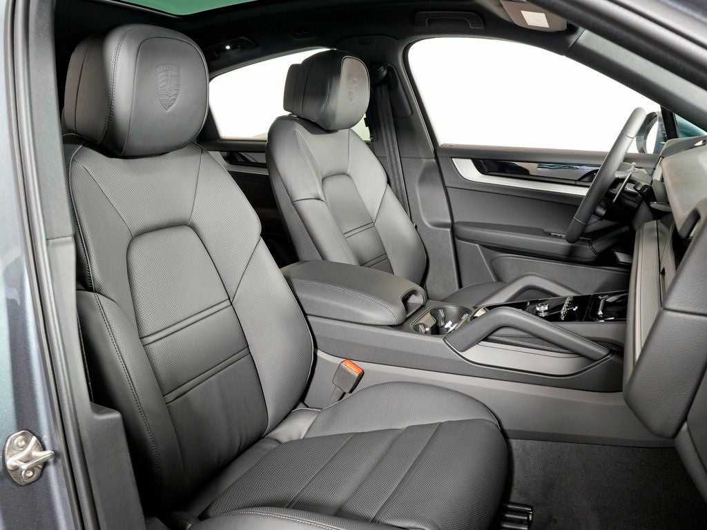 2026 Porsche Cayenne Coupe