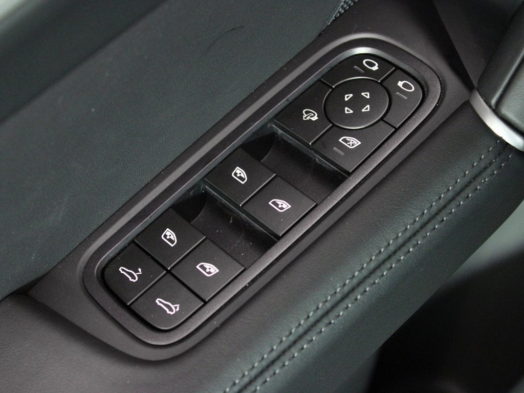 2025 Porsche Cayenne Coupe